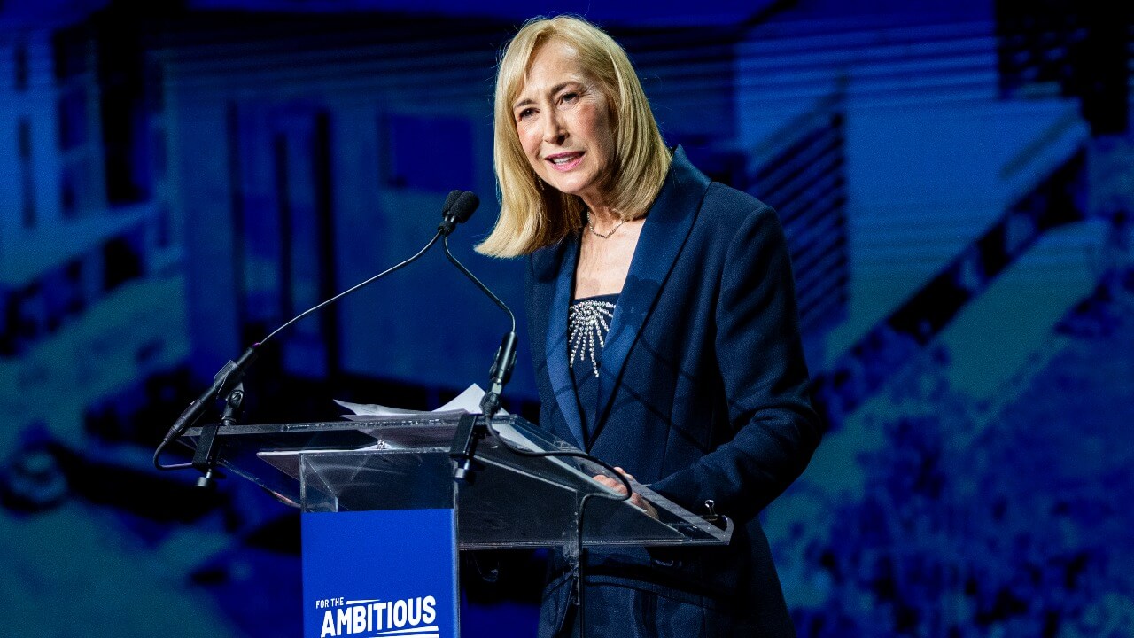 President Marie Hardin speaking at the Quinnipiac Gala