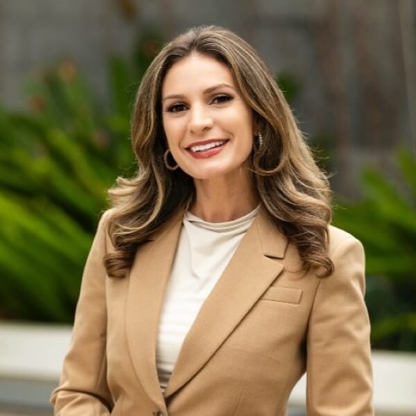 Headshot of Lisa Gresci