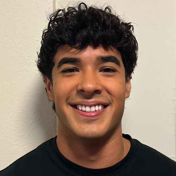 Headshot of Brandon Mendez.
