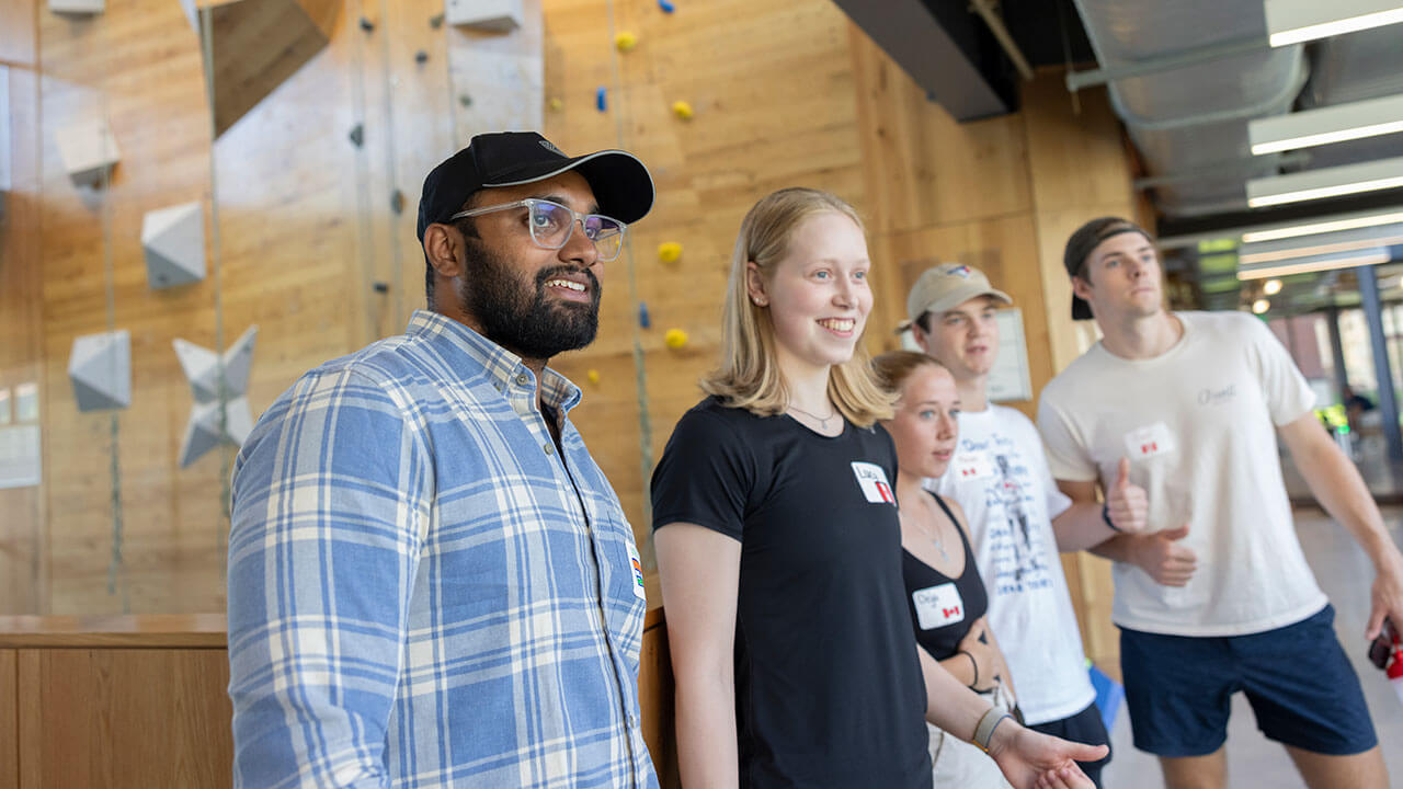 International students explore the new Recreation and Wellness Center