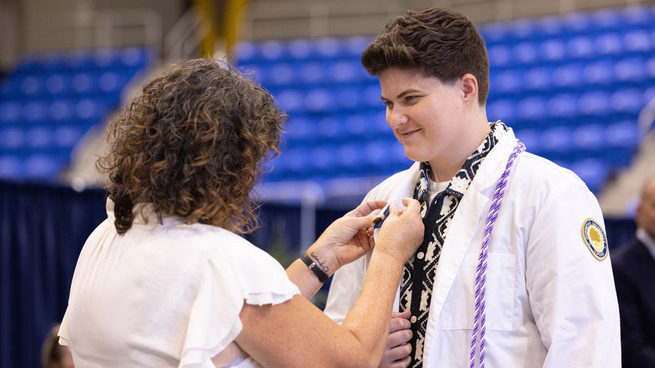 Quinnipiac student receives nursing pin