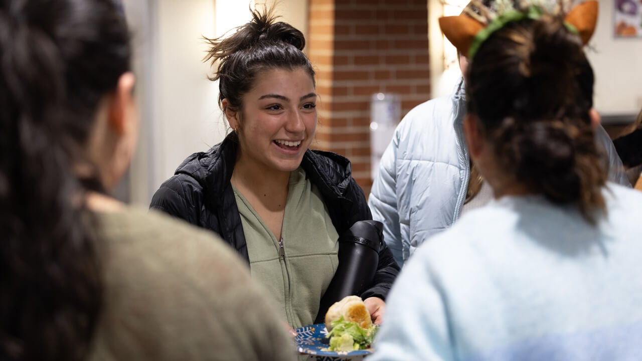 Student receiving food