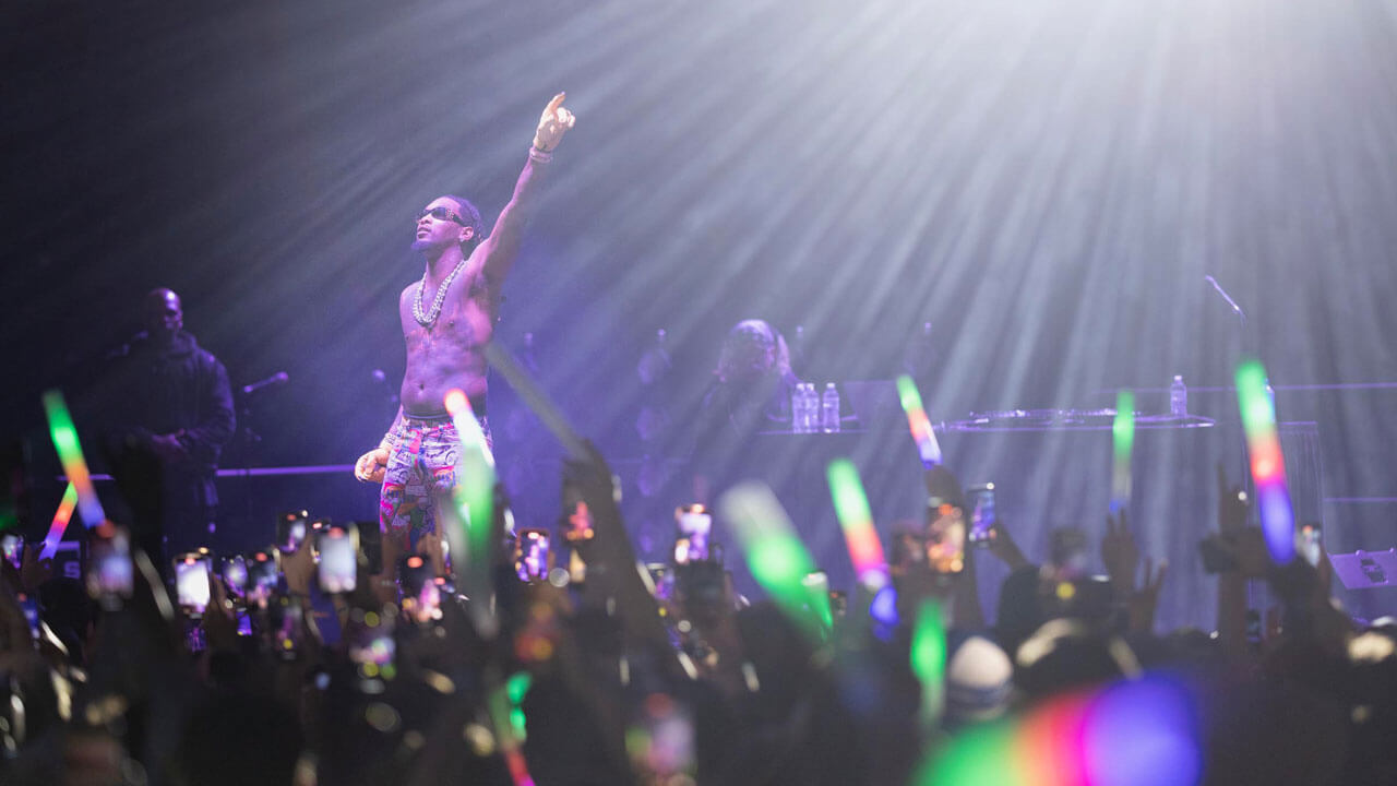 Offset pointing upward with the crowd at Wake the Giant