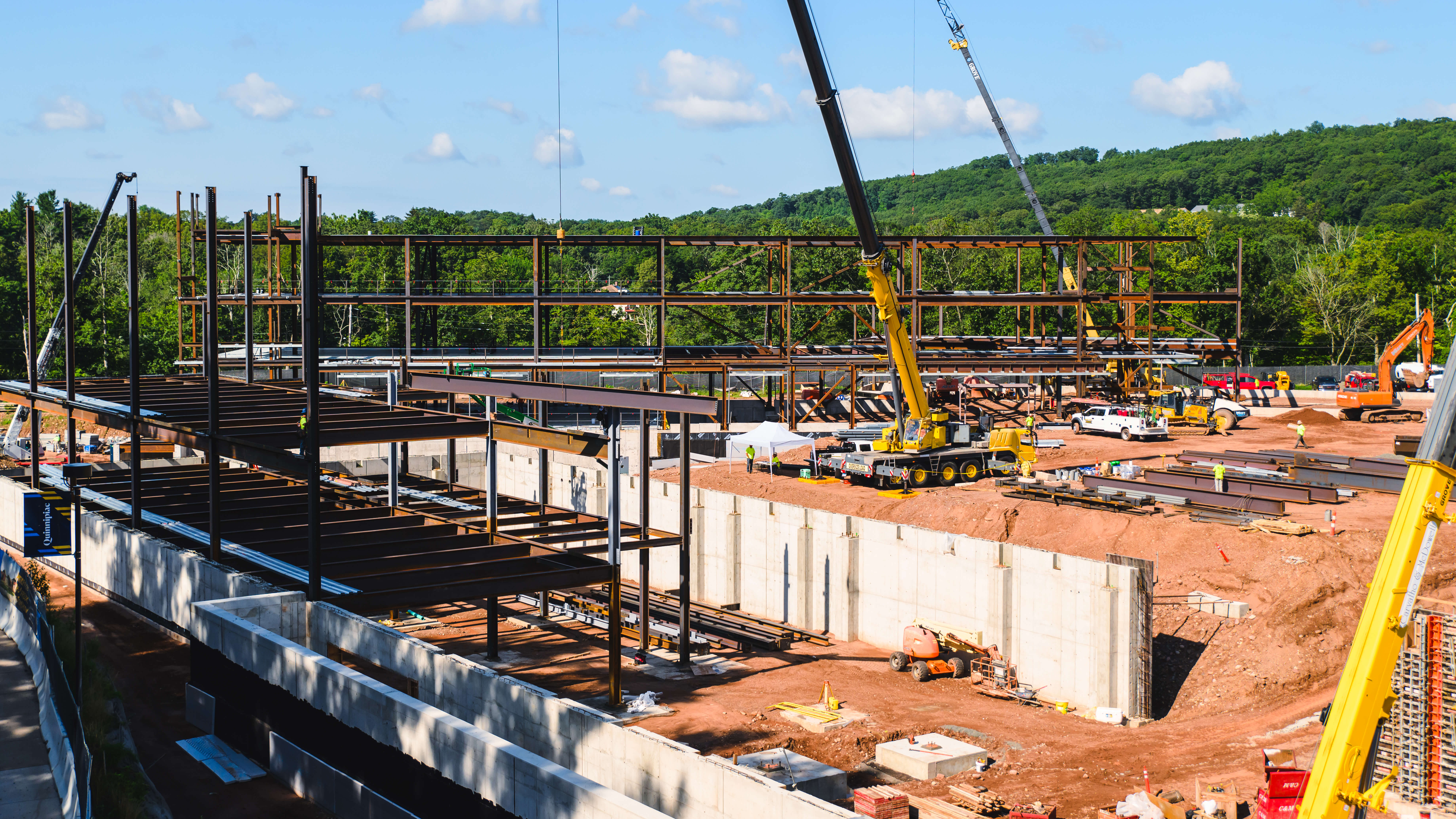 Overview look at the construction site