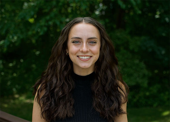 Headshot of Bekah Powers