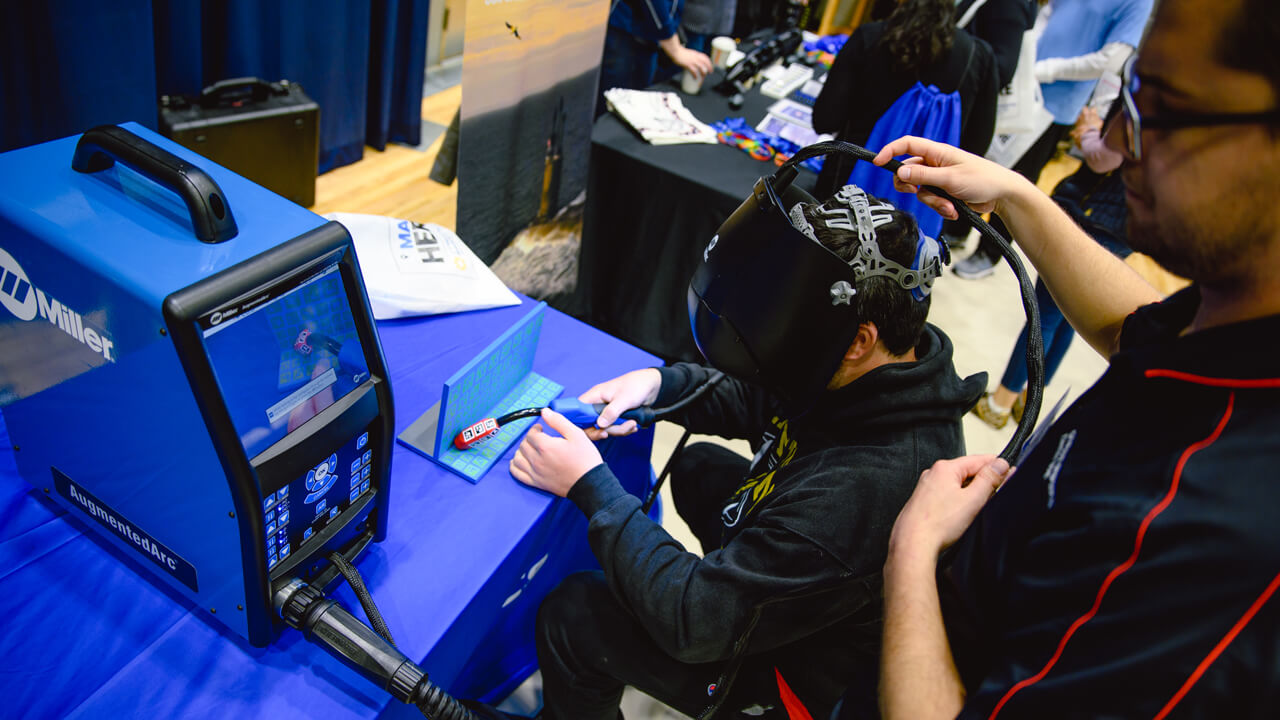 Students network and make valuable connections at the Connecticut Manufacturing, Engineering and Technology Career Fair