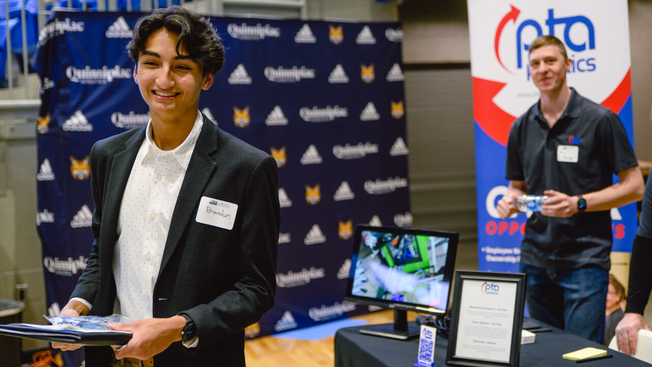 Students network and make valuable connections at the Connecticut Manufacturing, Engineering and Technology Career Fair